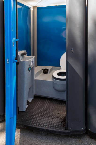 Best High-end porta potty rental  in Oasis, CA